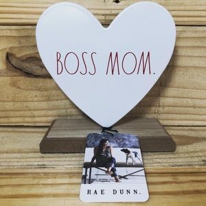 RAE DUNN BOSS MOM HEART SIGN VALENTINES DAY DECOR
